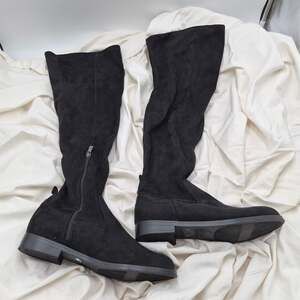 NEW Reaction Kenneth Cole Wanderly Knee High Boot soft black stretch size 8